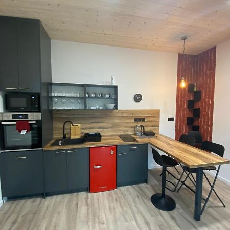 파르두비체 Tiny House 아파트 외부 사진