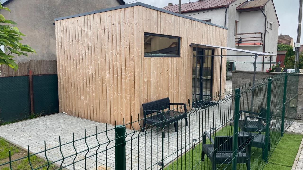 파르두비체 Tiny House 아파트 외부 사진